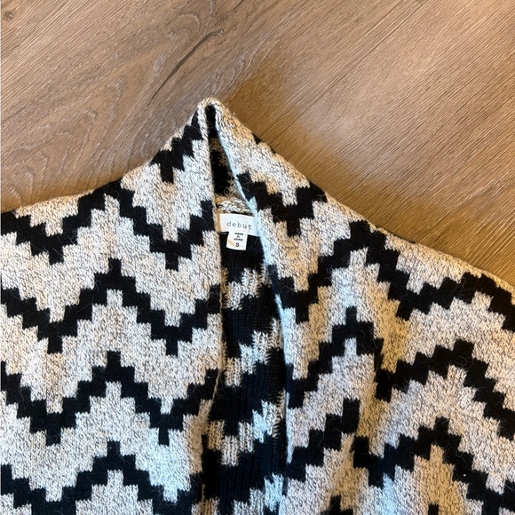 Debut Patterned Cardigan - Picture 2 of 3